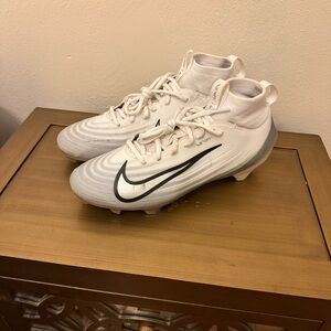 Nike AIR ZOOM Vapor White Athletic Shoes